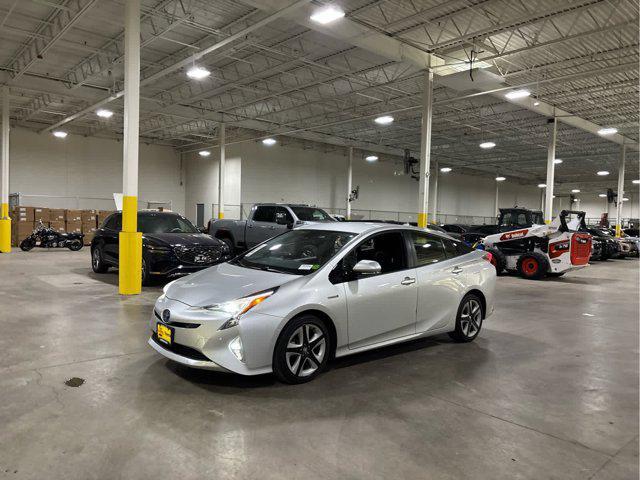 Photo of 2018 Classic Silver Metallic Toyota Prius