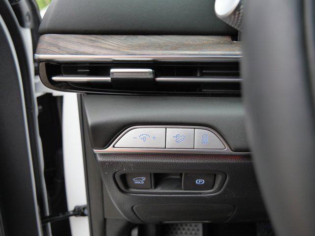 Photo of 2025 Alta White Genesis GV80