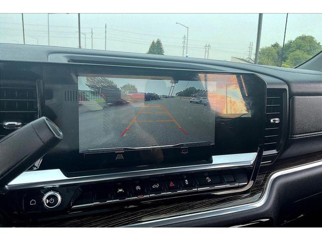 Photo of 2023 Summit White GMC Sierra 1500