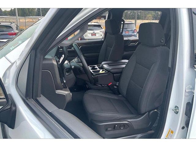 Photo of 2023 Summit White GMC Sierra 1500