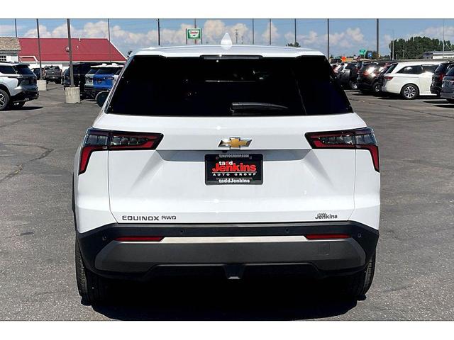 Photo of 2025 Summit White Chevrolet Equinox