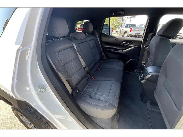 Photo of 2025 Summit White Chevrolet Equinox