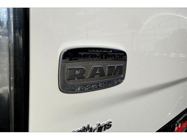 Photo of 2013 Bright White Clearcoat RAM 1500