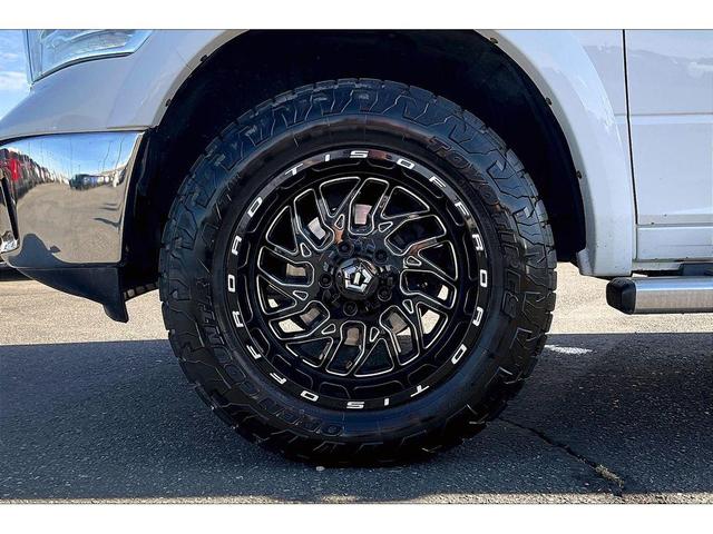 Photo of 2013 Bright White Clearcoat RAM 1500
