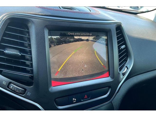 Photo of 2019 Firecracker Red Clearcoat Jeep Cherokee