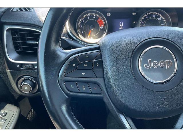 Photo of 2019 Firecracker Red Clearcoat Jeep Cherokee