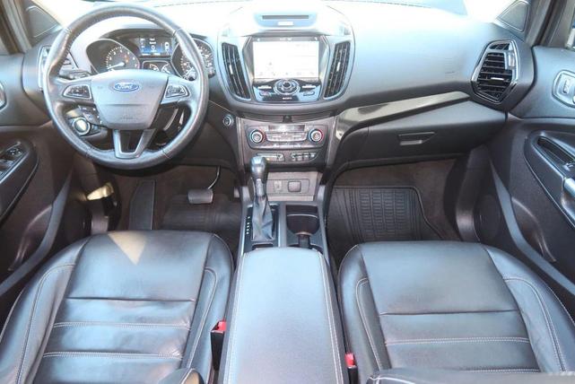 Photo of 2017 Lightning Blue Metallic Ford Escape