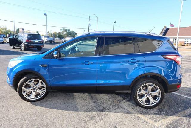 Photo of 2017 Lightning Blue Metallic Ford Escape