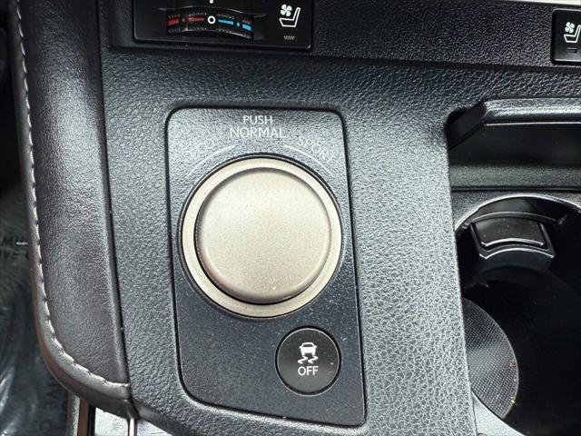 Photo of 2016 Silver Lexus ES 350