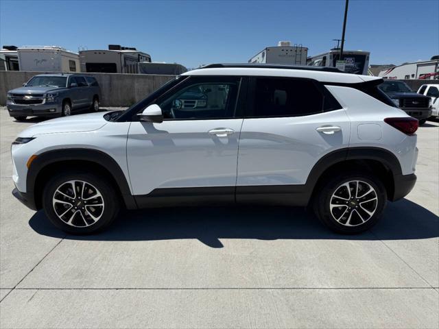 Photo of 2024 White Chevrolet Trailblazer