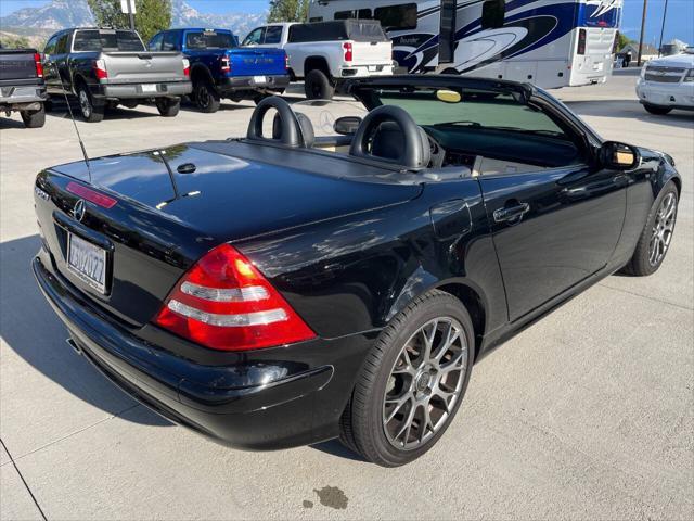 Photo of 2001 Black Mercedes-Benz SLK-Class