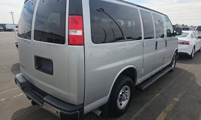 Photo of 2019 Silver Ice Metallic Chevrolet Express 3500