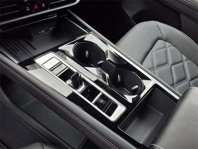 Photo of 2025 Deep Black Pearl Effect Volkswagen Atlas