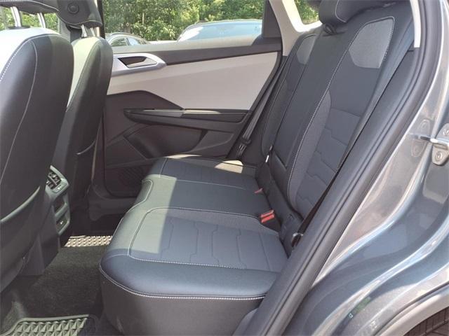 Photo of 2025 Platinum Gray Metallic Volkswagen Taos