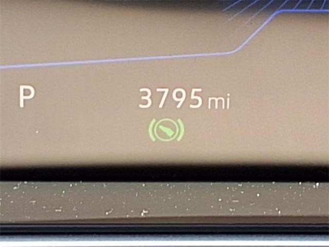 Photo of 2025 Platinum Gray Metallic Volkswagen Taos