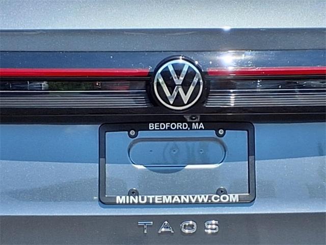 Photo of 2025 Platinum Gray Metallic Volkswagen Taos