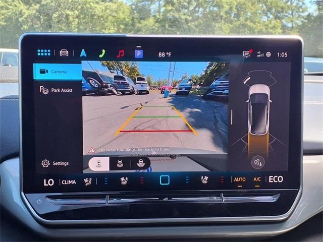 Photo of 2025 Deep Black Pearl Effect Volkswagen ID.4