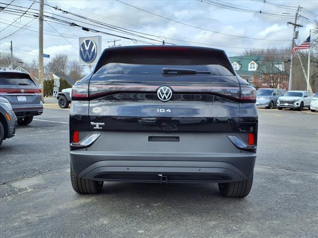 Photo of 2025 Deep Black Pearl Effect Volkswagen ID.4