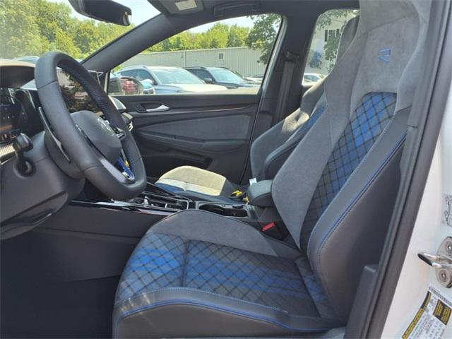 Photo of 2025 Pure White Volkswagen Golf R