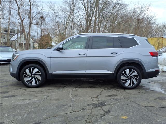 Photo of 2025 Silver Mist Metallic Volkswagen Atlas