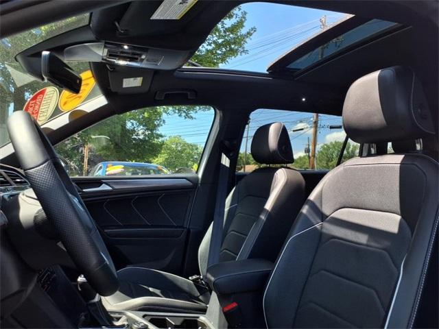 Photo of 2024 Opal White Pearl Effect Volkswagen Tiguan