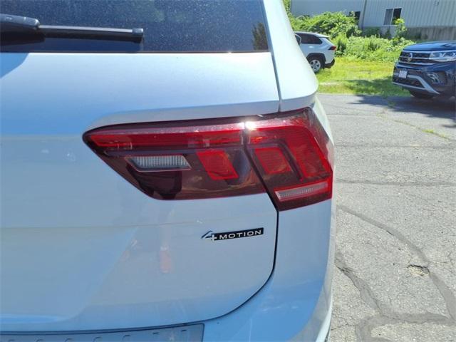 Photo of 2024 Opal White Pearl Effect Volkswagen Tiguan