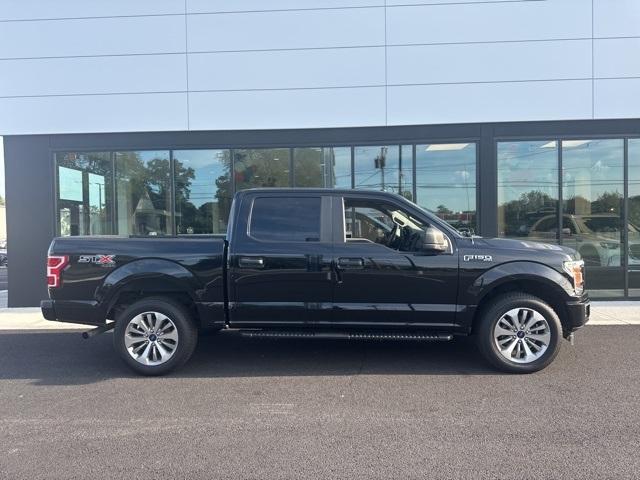 Photo of 2018 Black Ford F-150