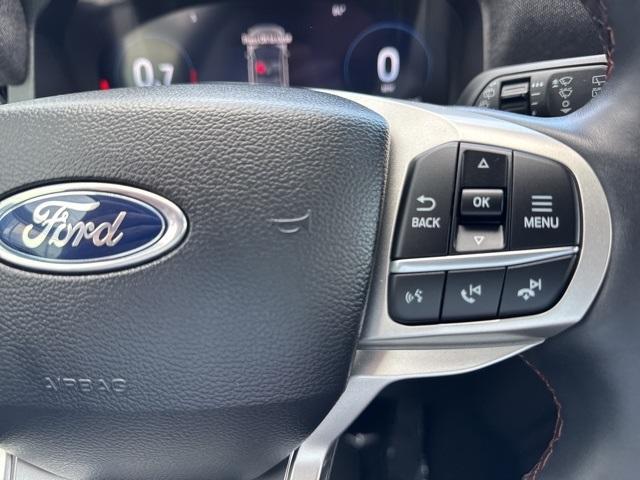 Photo of 2025 Black Metallic Ford Explorer