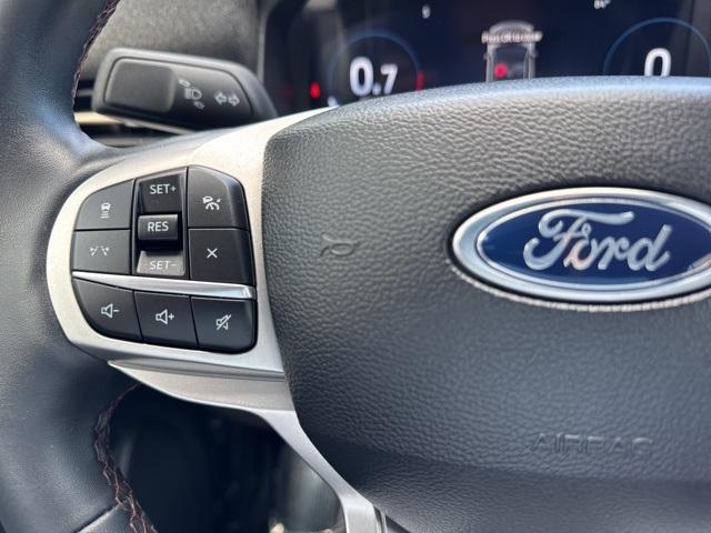 Photo of 2025 Black Metallic Ford Explorer