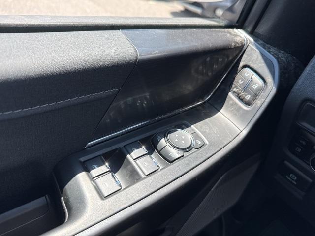Photo of 2025 Oxford White Ford F-150