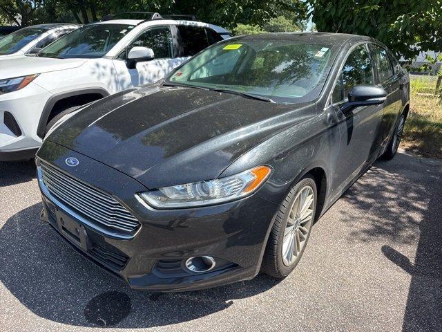 Photo of 2015 Tuxedo Black Ford Fusion