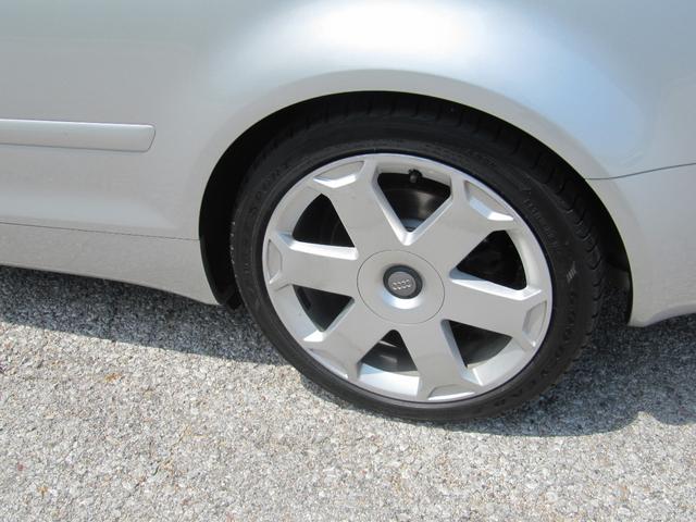 Photo of 2004 Silver Audi S4