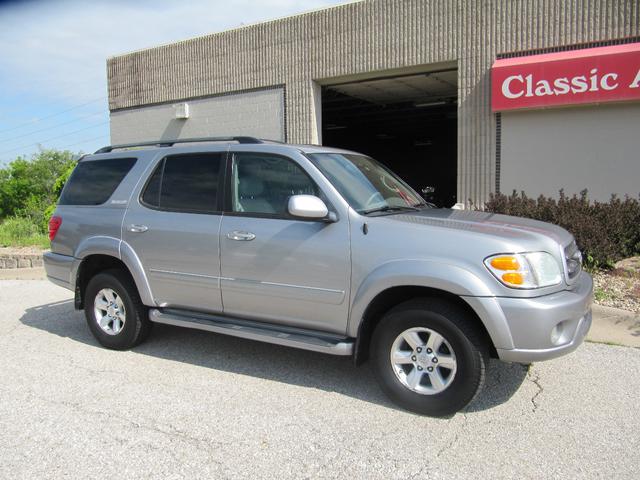 2004 Toyota Sequoia