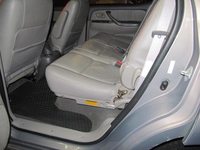Photo of 2001 Thunder Gray Metallic Toyota Sequoia