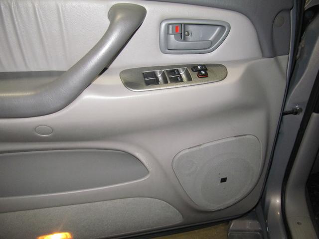 Photo of 2001 Thunder Gray Metallic Toyota Sequoia