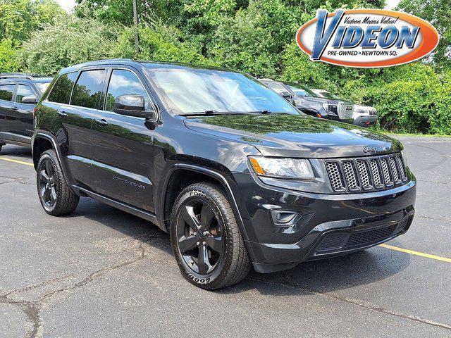 Photo of 2015 Brilliant Black Crystal Pearlcoat Jeep Grand Cherokee