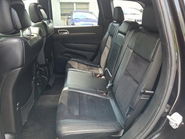 Photo of 2015 Brilliant Black Crystal Pearlcoat Jeep Grand Cherokee