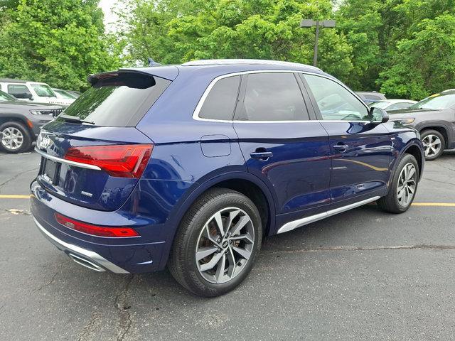 Photo of 2022 Navarra Blue Metallic Audi Q5