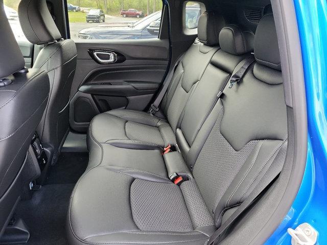 Photo of 2024 Hydro Blue Pearlcoat Jeep Compass
