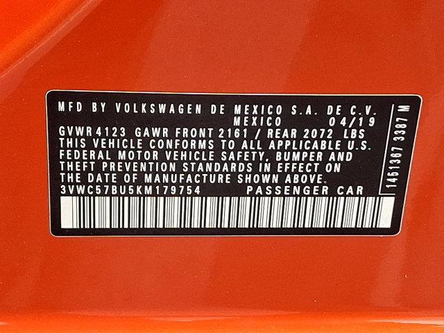 Photo of 2019 Habanero Orange Metallic Volkswagen Jetta