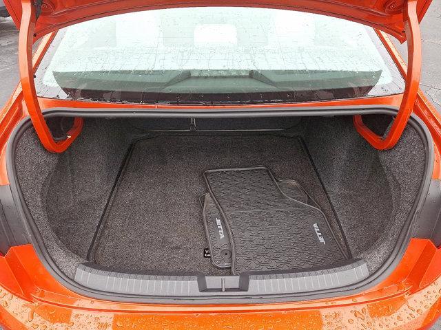 Photo of 2019 Habanero Orange Metallic Volkswagen Jetta