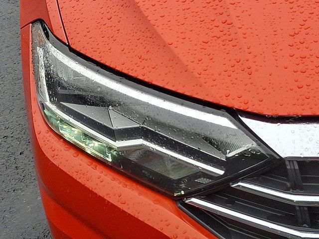 Photo of 2019 Habanero Orange Metallic Volkswagen Jetta