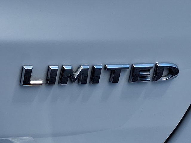 Photo of 2017 Bright White Clearcoat Jeep Grand Cherokee
