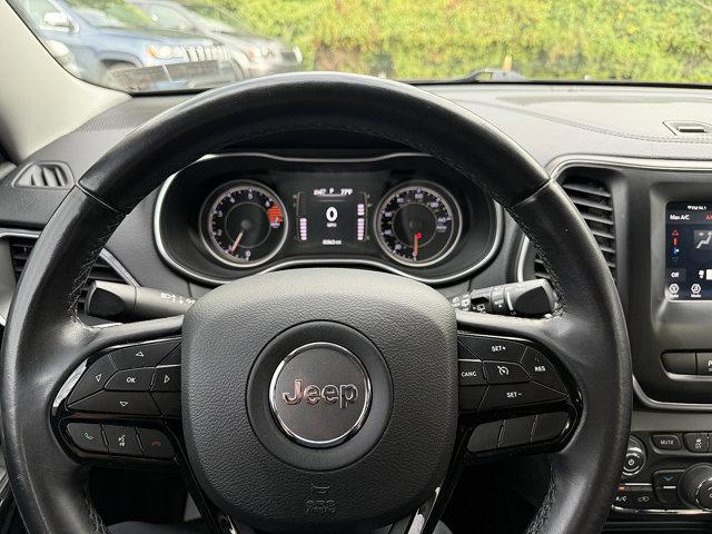 Photo of 2019 Diamond Black Crystal Pearlcoat Jeep Cherokee