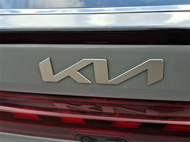 Photo of 2024 Wolf Gray Kia K5