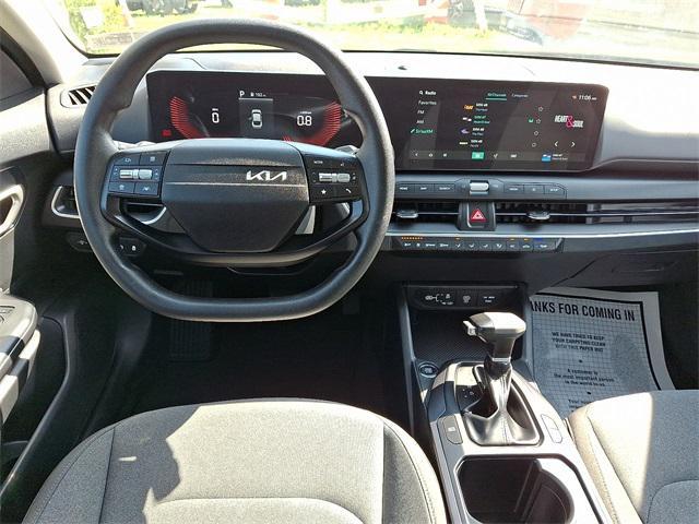 Photo of 2025 Aurora Black Pearl Kia K4
