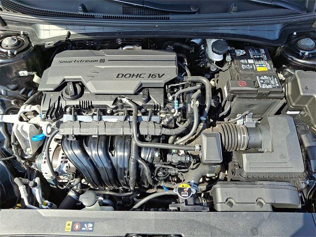 Photo of 2025 Aurora Black Pearl Kia K4
