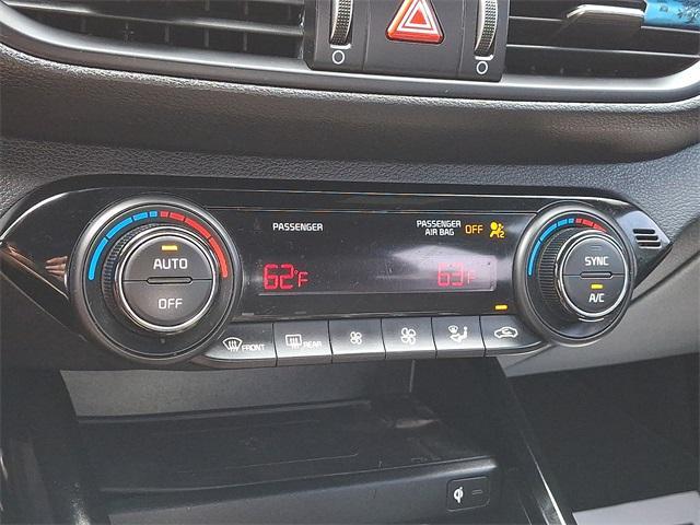 Photo of 2022 Sporty Blue Kia Forte