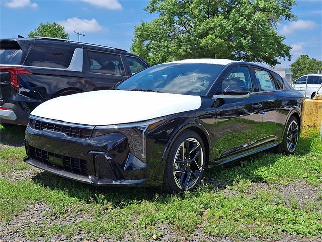 Photo of 2025 Aurora Black Kia K4