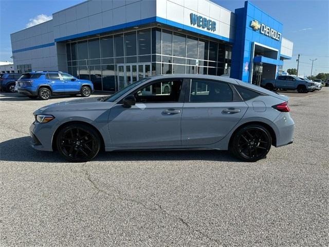 Photo of 2022 Gray Honda Civic